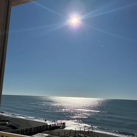Rosso Tramonto Luxury-blu- Ladispoli, Lungomare Regina Elena 2 Apartman *