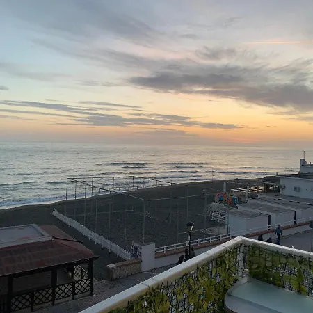 Rosso Tramonto Luxury-blu- Ladispoli, Lungomare Regina Elena 2 *