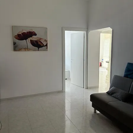 شقة Rosso Tramonto Luxury-blu- Ladispoli, Lungomare Regina Elena 2