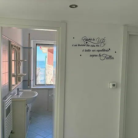 Rosso Tramonto Luxury-blu- Ladispoli, Lungomare Regina Elena 2